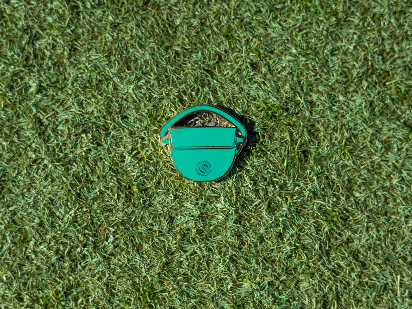 The Anni - Ball Markers and Divot Tools