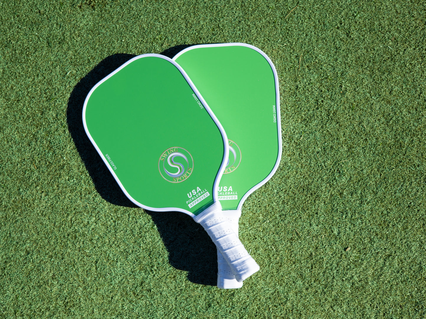 Carbon Fiber Pickleball Paddles includes Neoprene Cover