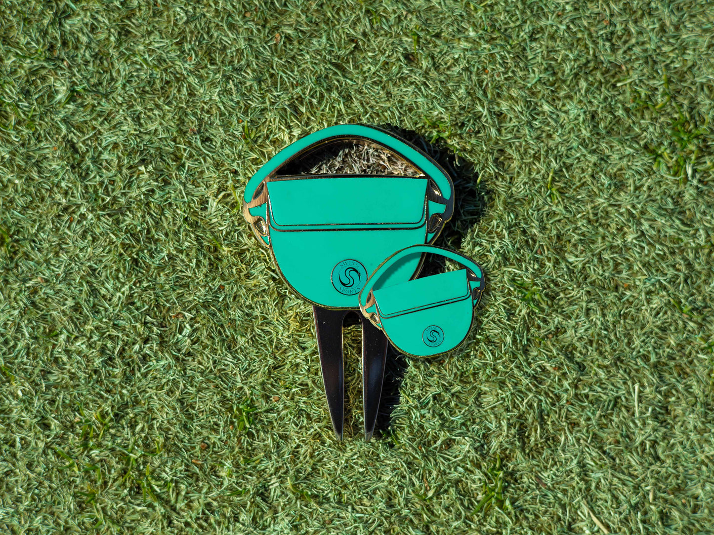 The Anni - Ball Markers and Divot Tools