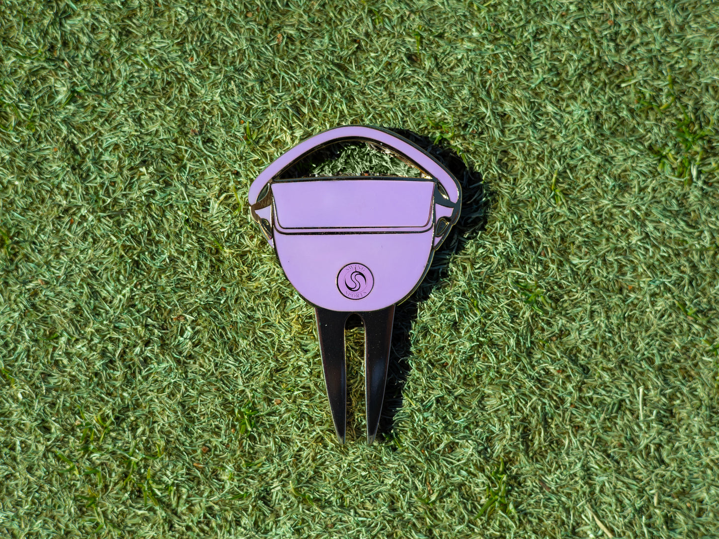 The Anni - Ball Markers and Divot Tools